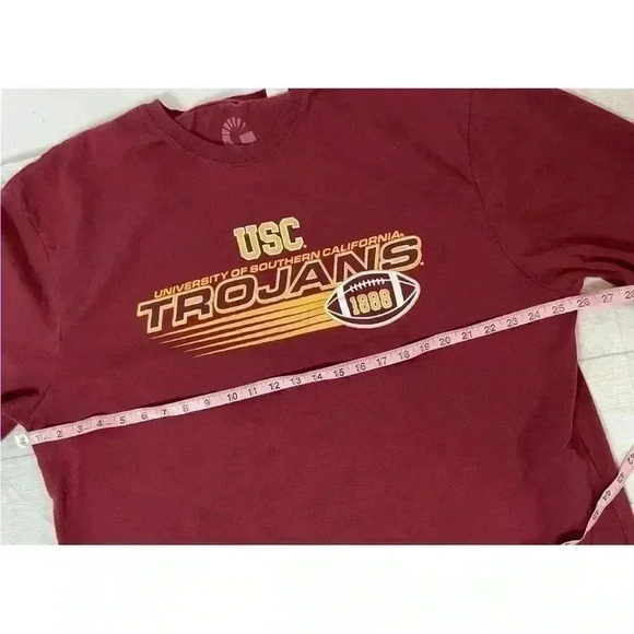 Men’s Size 2XLT USC Trojans Football Short Sleeve T-Shirt Maroon Red Sports fan - Picture 7 of 12